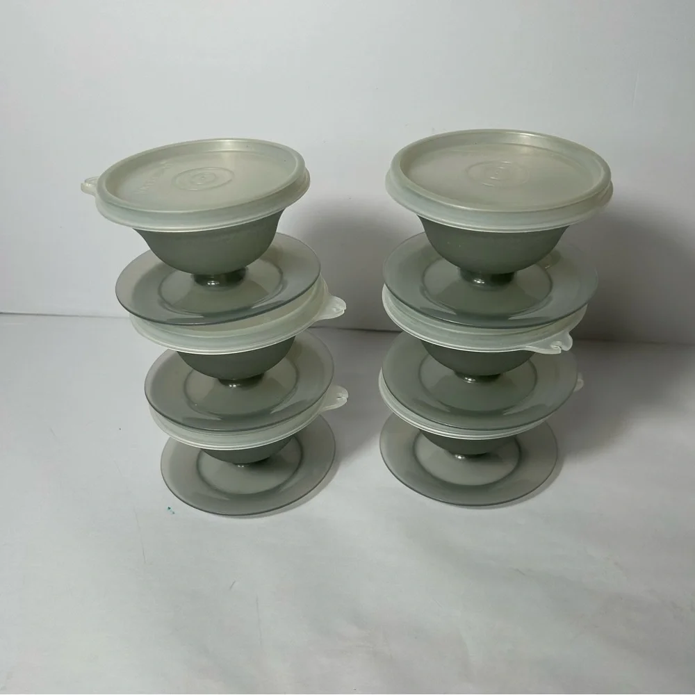 Vintage Tupperware Lot Of 6 Short Pudding Fruit Dessert Sundae Cups‎ Lids Gray